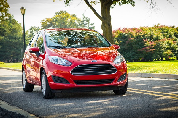 2014 Ford Fiesta with the Award-Winning 1.0-Liter EcoBoost Engin