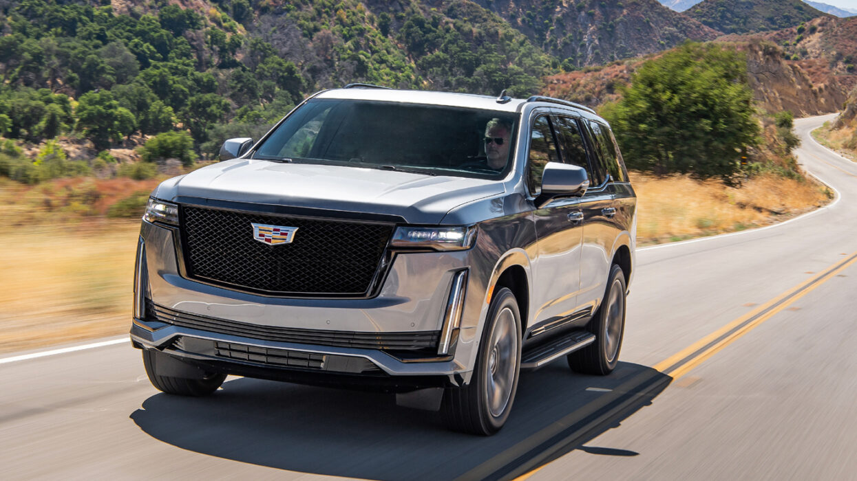 2021 Cadillac Escalade 4WD Platinum Review - Finally gets the luxury it