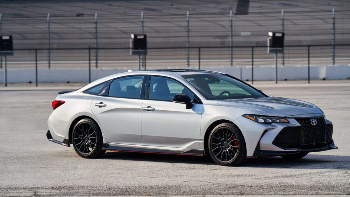 2021 Toyota Avalon TRD Review An odd choice that actually works