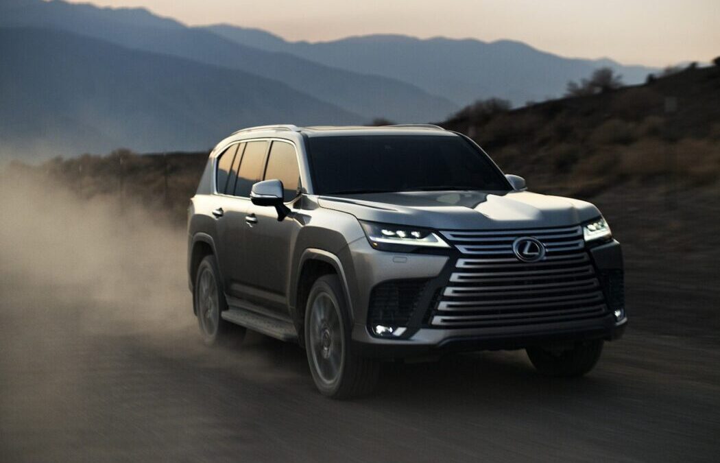 2022 Lexus LX 600 Ultra Luxury – Land Cruiser in a 3 piece suit